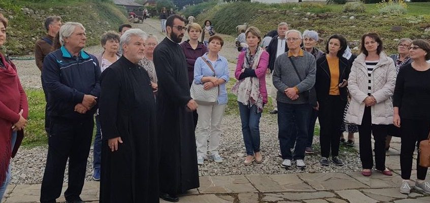 Pelerinaj la mănăstirea Caraiman, la biserica „Sf Nicolae” din Șcheii Brașovului si la biserica „Sf. Nicolae” din Câmpina  